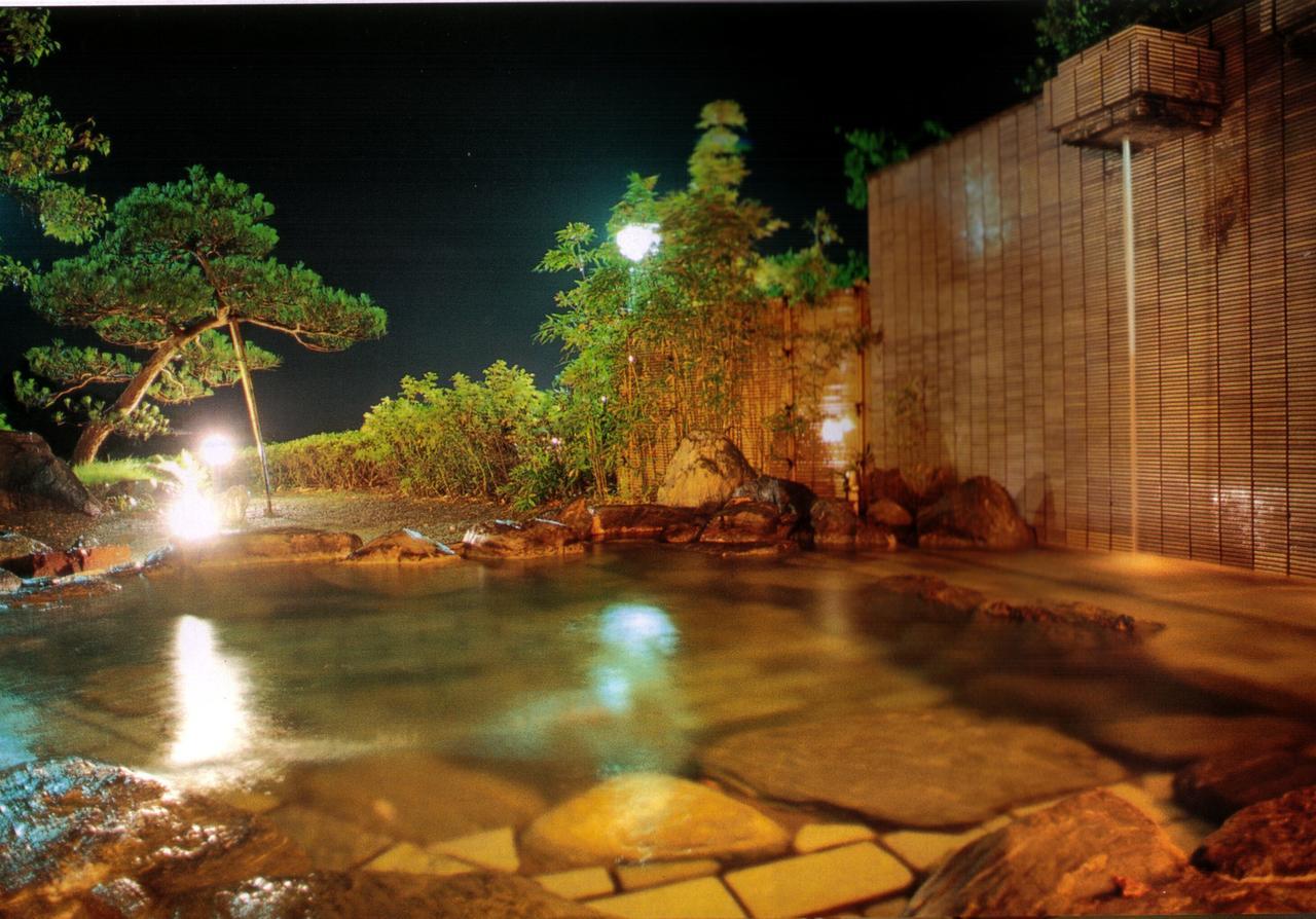 Eihokaku Hotel Himi Buitenkant foto