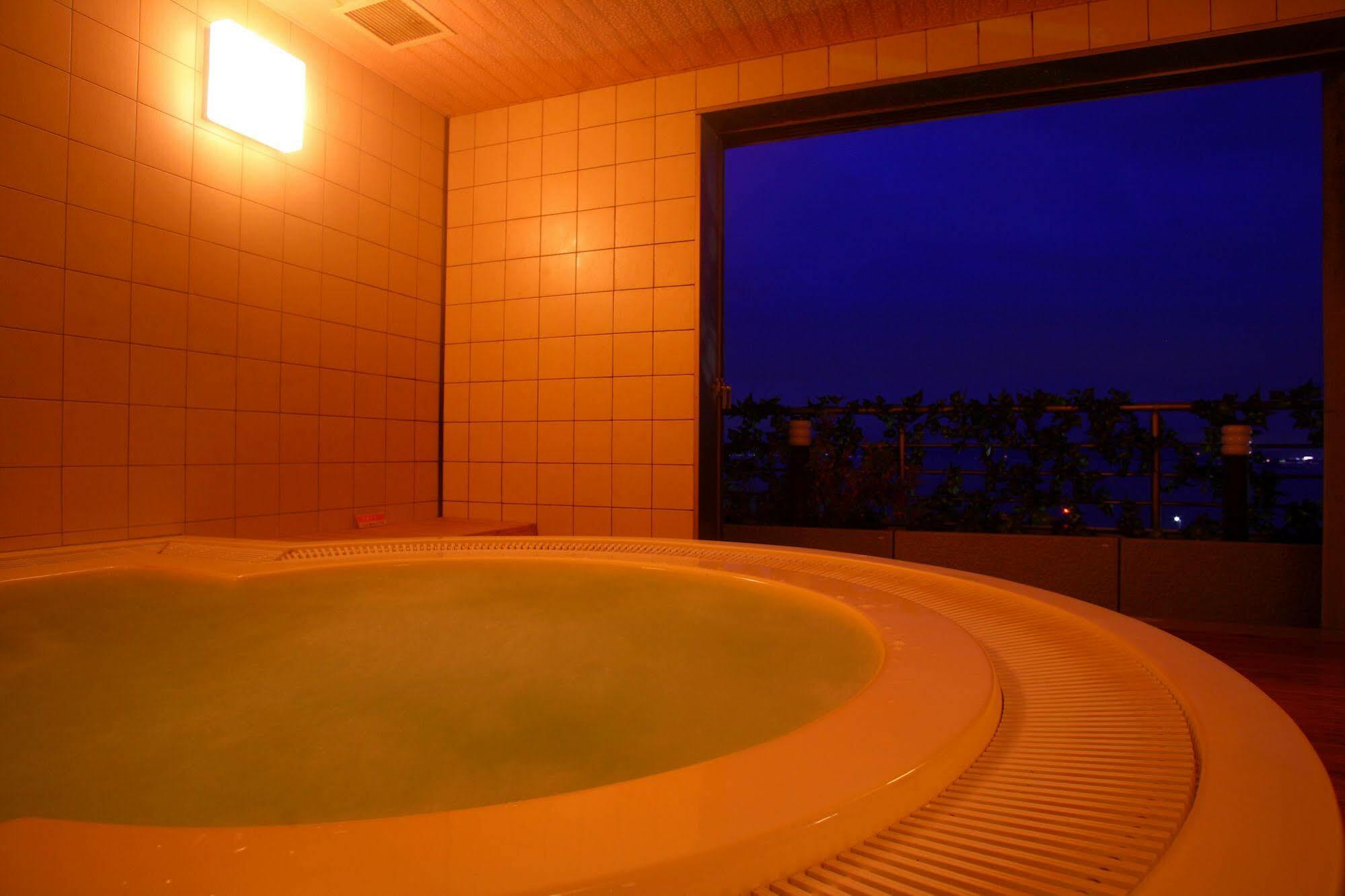 Eihokaku Hotel Himi Buitenkant foto