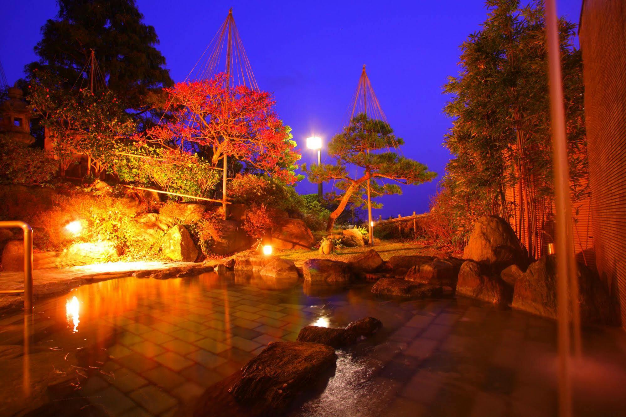 Eihokaku Hotel Himi Buitenkant foto